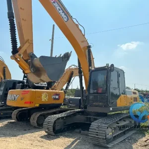 Used Excavator XCMG XE215DA