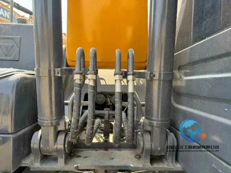 Used-Excavator-XCMG-XE215DA6