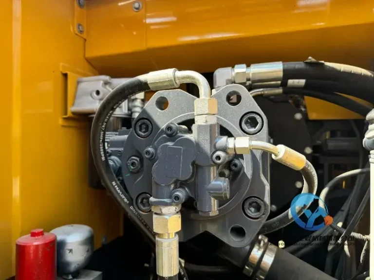 Used-Excavator-XCMG-XE215DA8