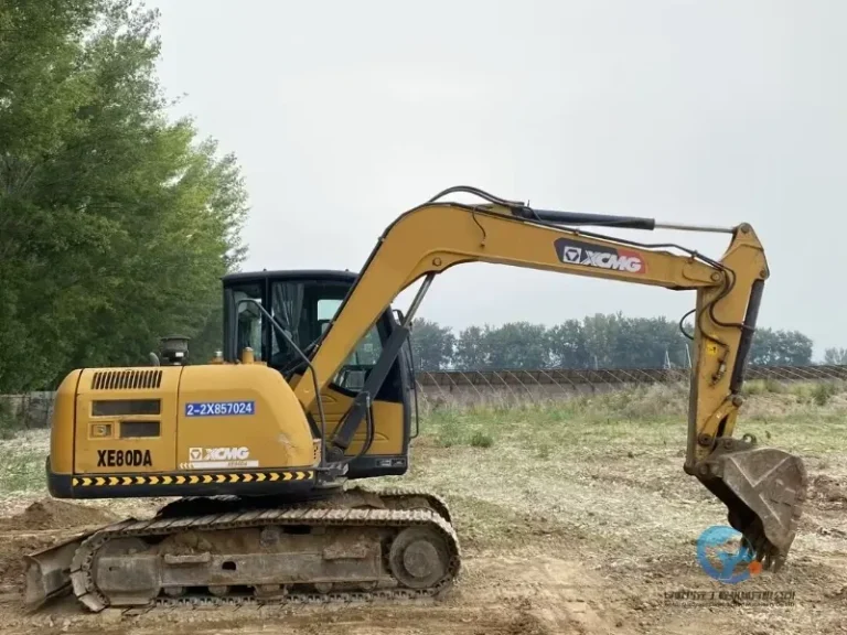 Used-Excavator-XCMG-XE80D-1