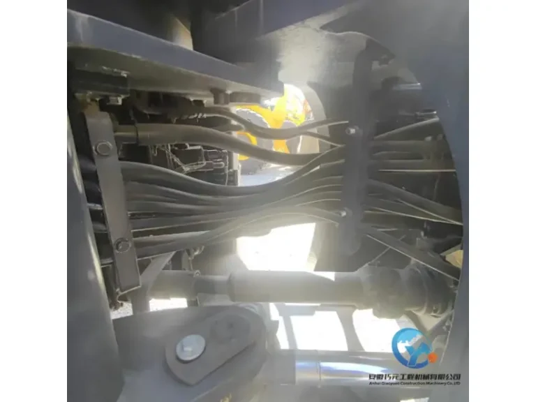 Used-Loader-Komatsu-WA38011