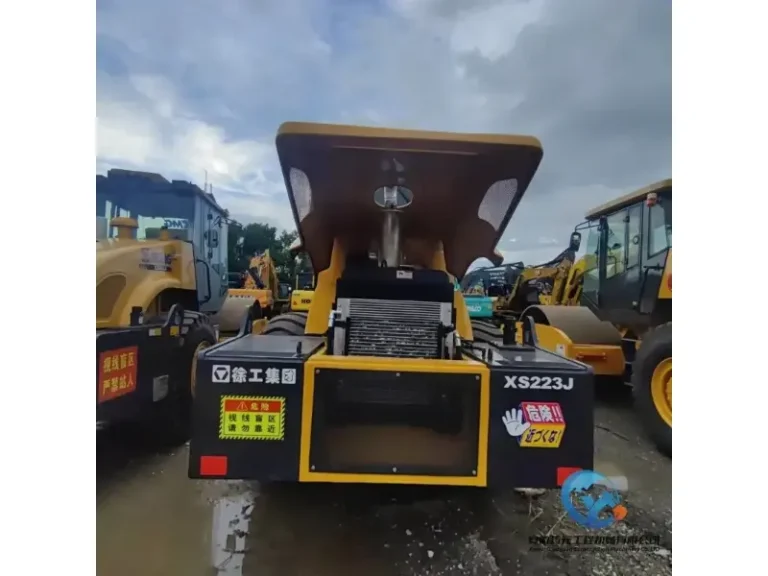 Used-Roller-XCMG-XS223J20_WH_800x600px