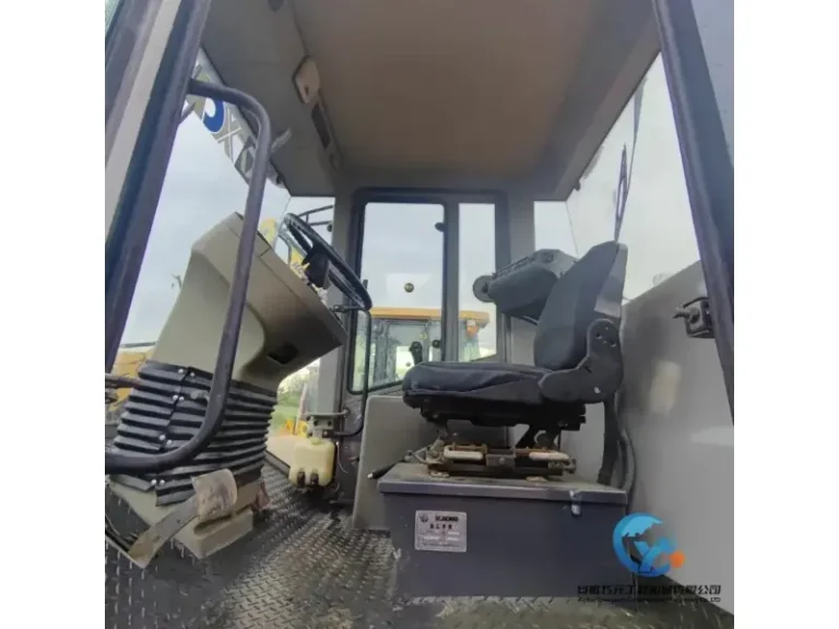 Used-Roller-XCMG-XS223J5_WH_800x600px