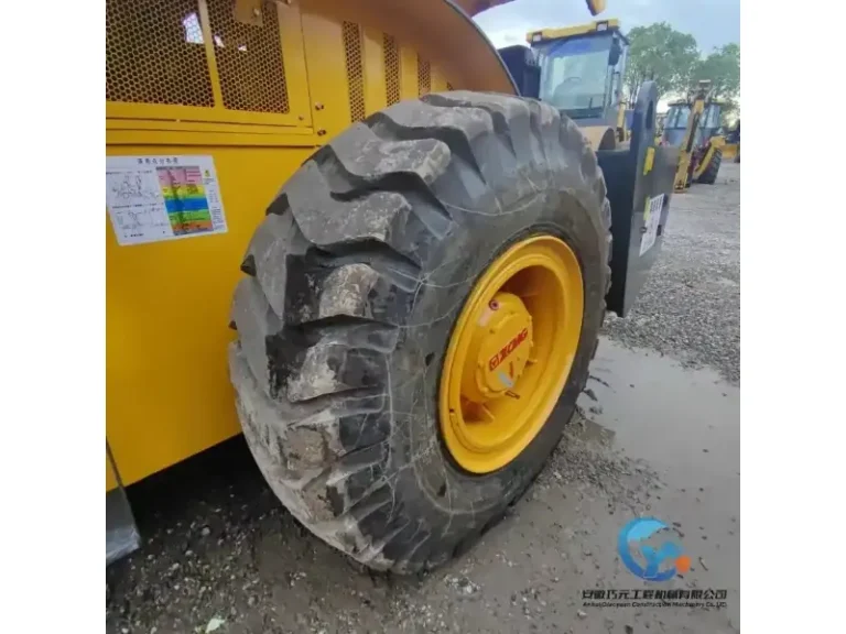 Used-Roller-XCMG-XS223J6_WH_800x600px