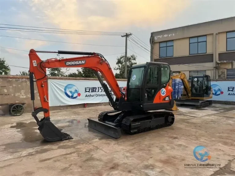 Used-excavator-Doosan-DX60-16