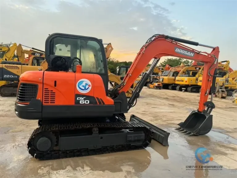 Used-excavator-Doosan-DX60-5
